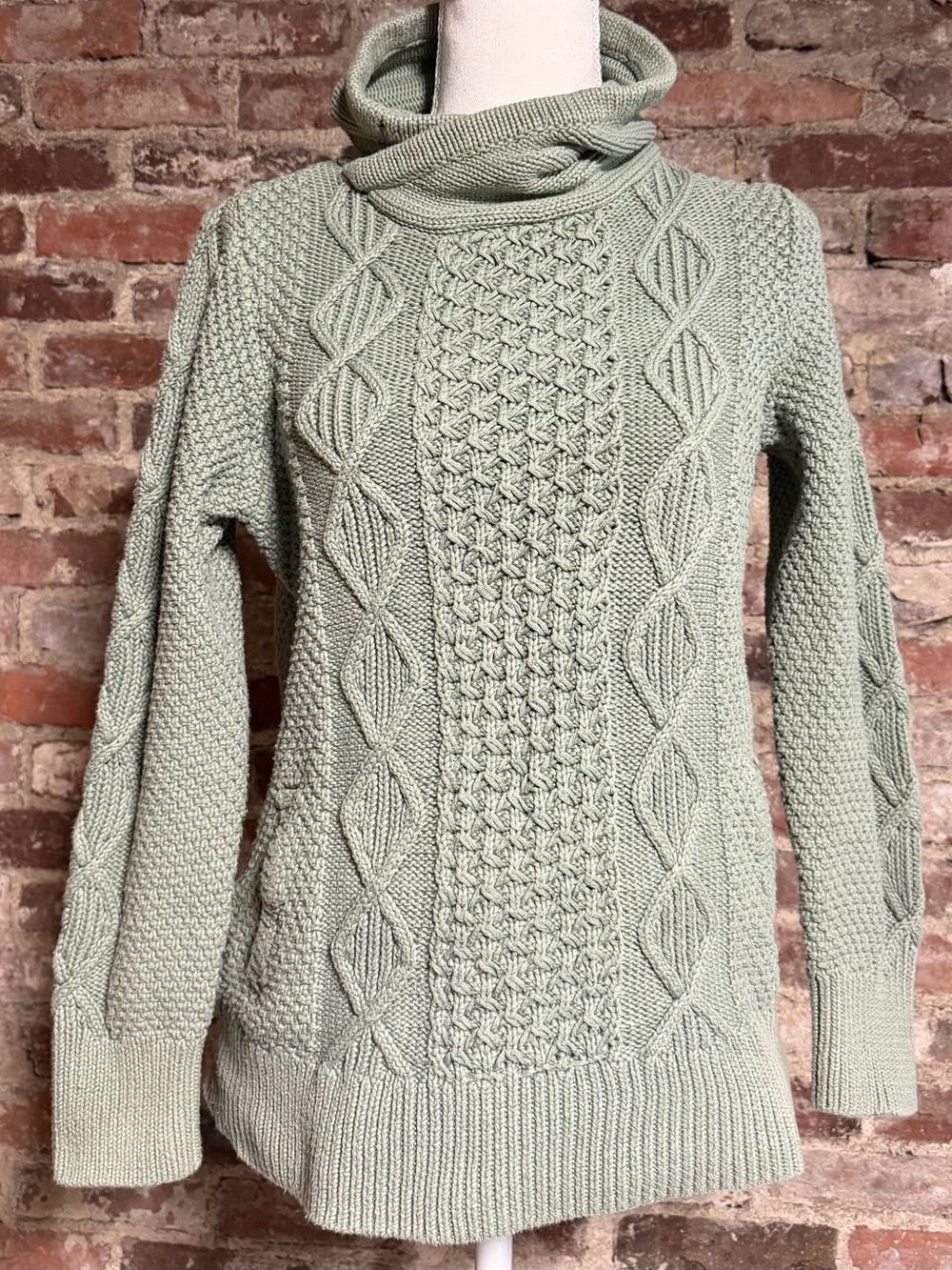 L.L. Bean Signature Women’s Cotton Cable Knit Cowl Neck Sweater Sage Green SizeS